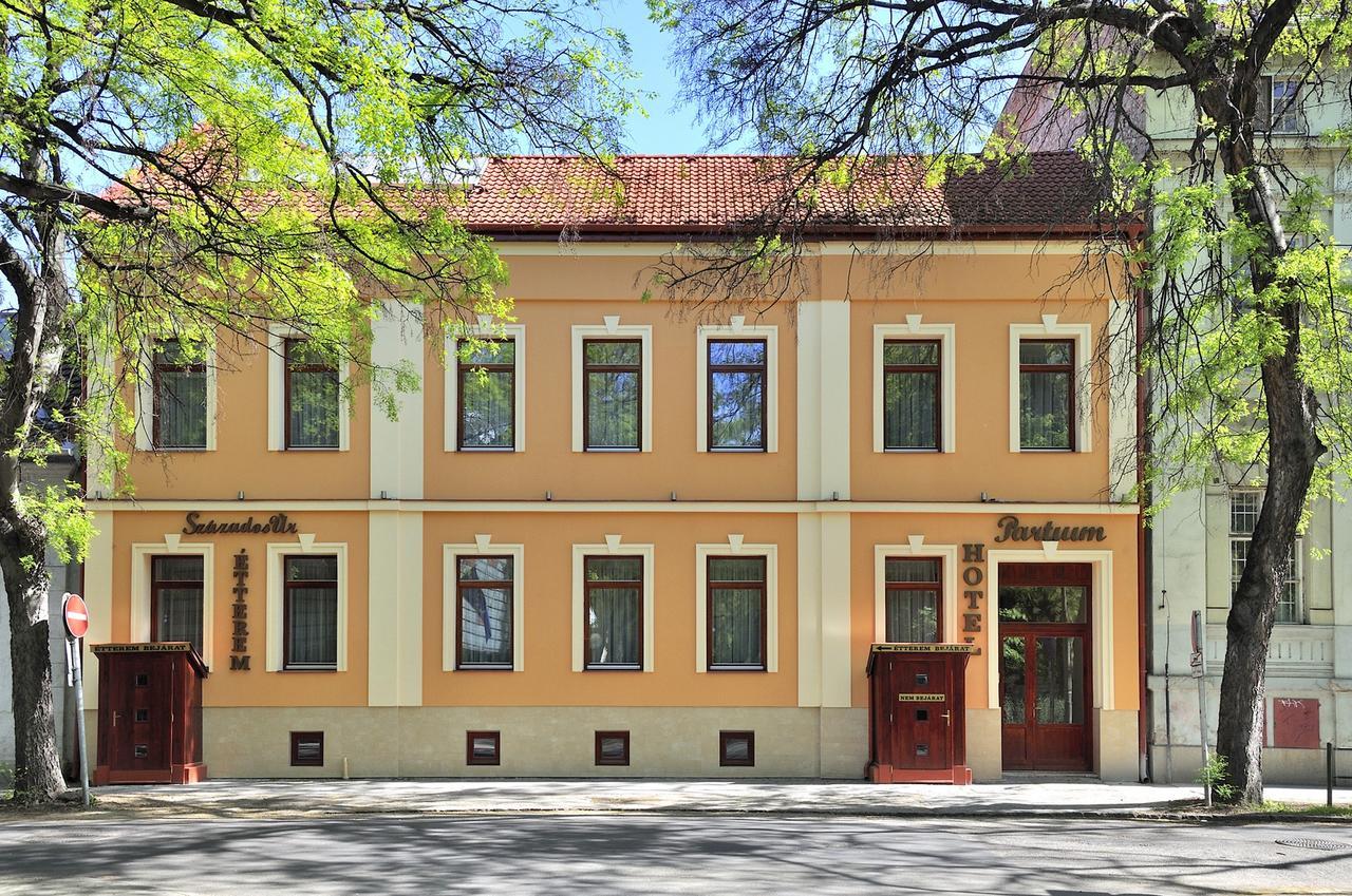Partium Hotel Szeged Exterior foto